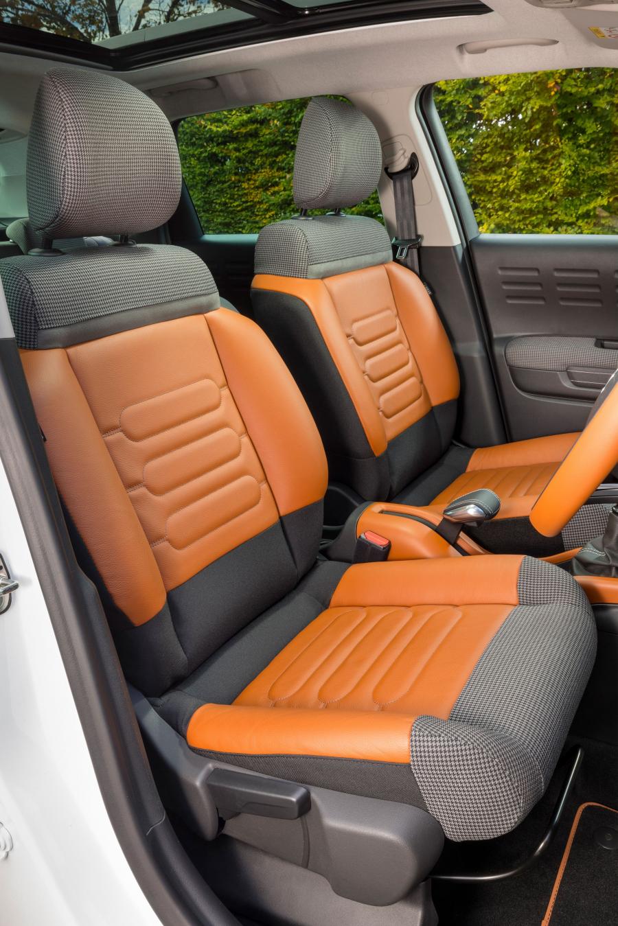 Интерьер Citroen C3 Aircross 2017 года  (UK) (фото 34 из 52)